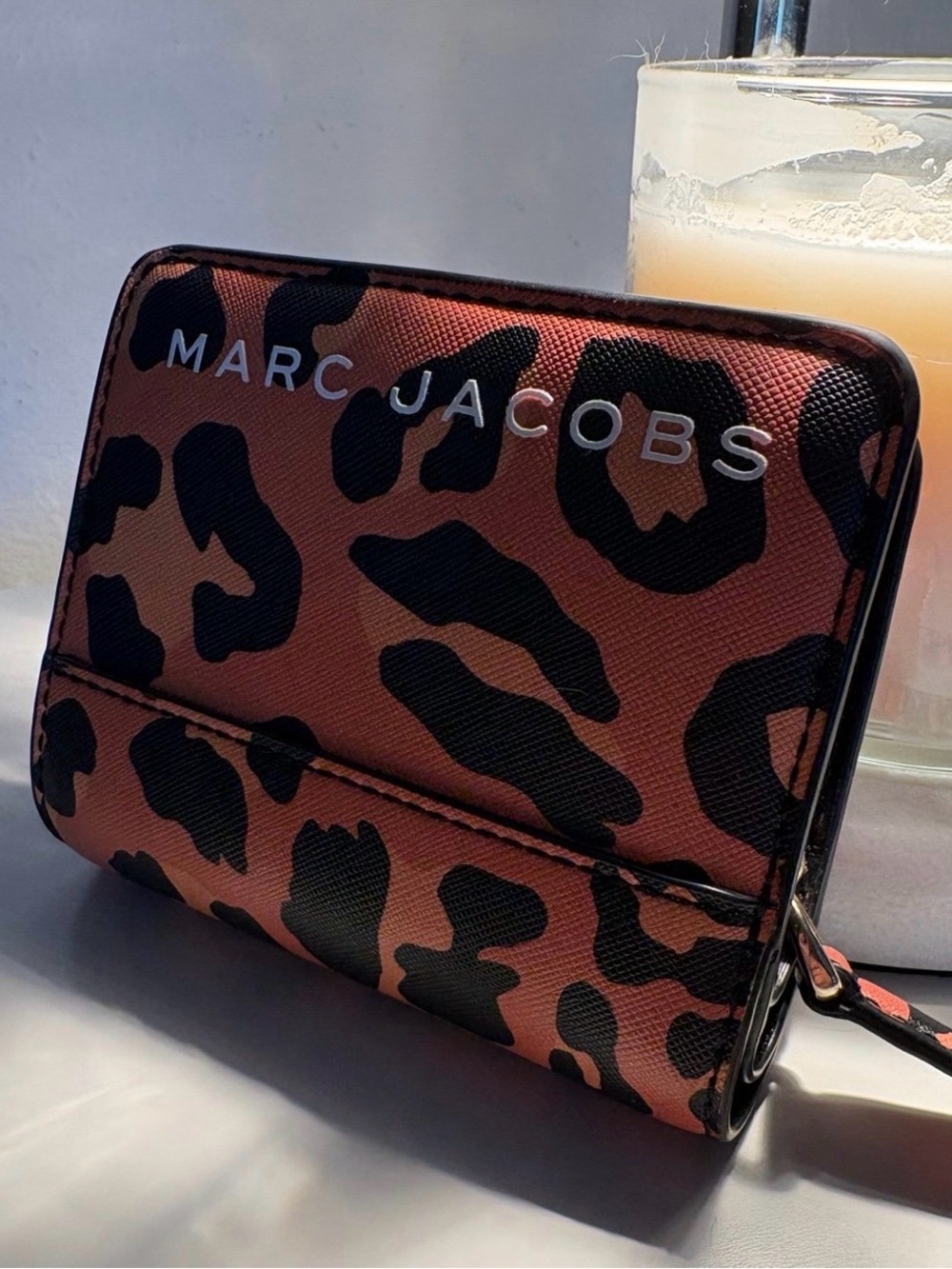 Marc Jacobs leopard Wallet like new